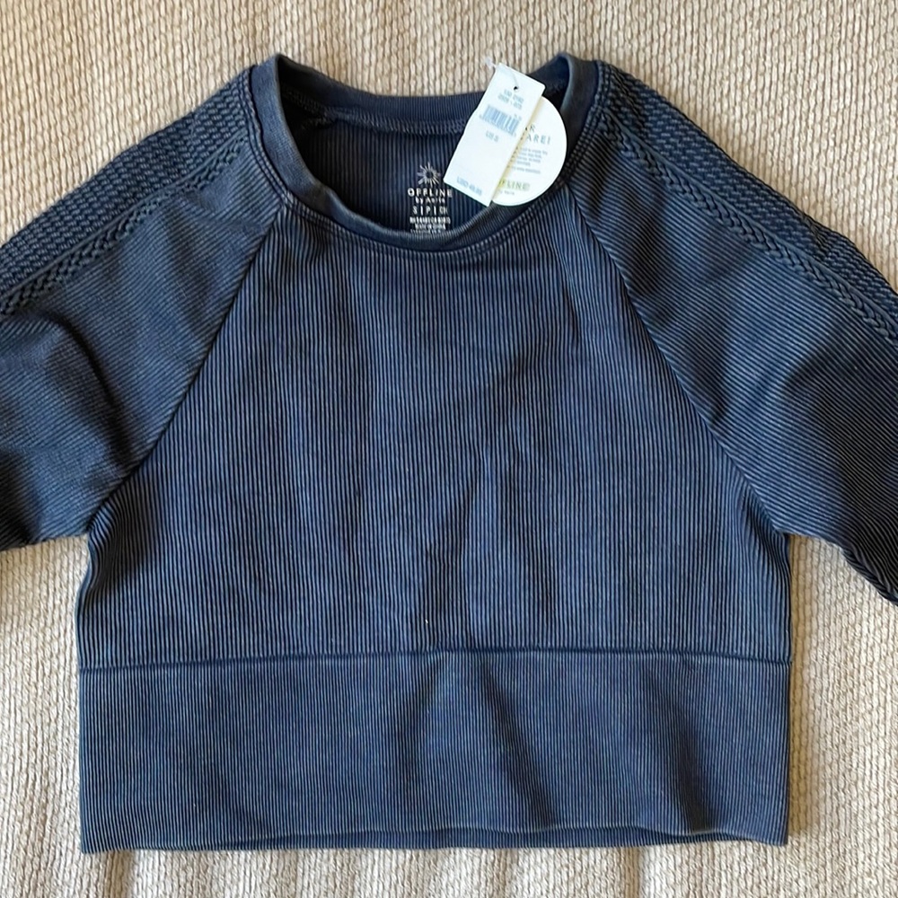 NWT Aerie grey long sleeve athletic top